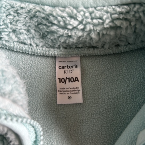 Two OshKosh B’Gosh Girl’s Sweaters in size 10/10A - Picture 6 of 9